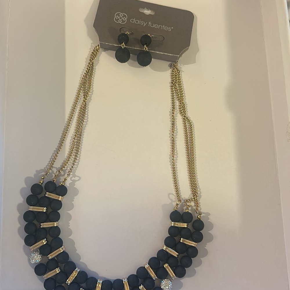 Daisy Fuentes Black Bead & Gold Rhinestone Accent Artistic Necklace NWT So CUTE! - Picture 2 of 6